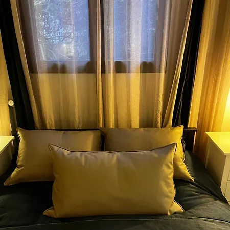 Skylark Bed & Breakfast 2*