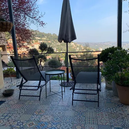 Skylark Bed & Breakfast Grasse